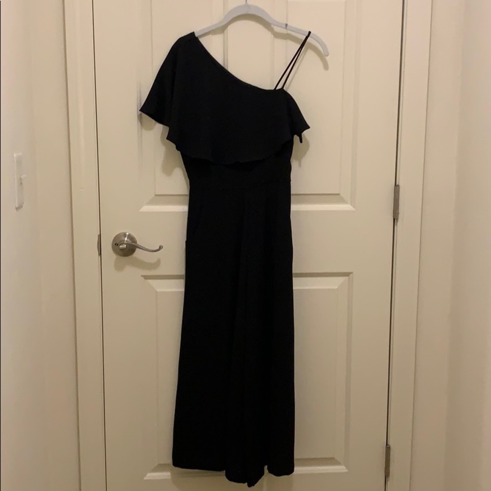 Gianni Bini black jumpsuit romper with POCKETS